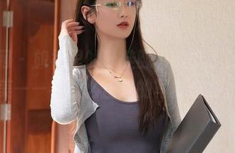 秀人网 – 旗袍里的叶佳颐，改变了我的审美——不那么正规的写真合集。