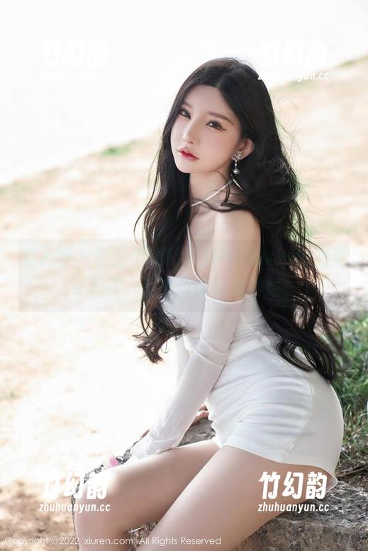 秀人网 - 原图传送门，易阳Silvia的万圣节写真，直击你的审美神经！