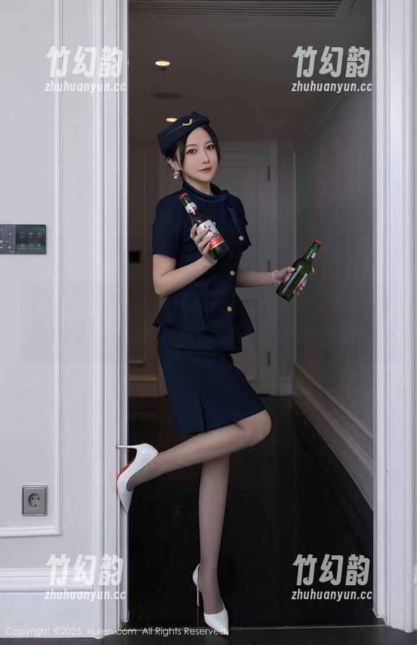 秀人网 - 这个季节必须有：趁热拿铁latte温柔套图合集，保准让你嘴角上扬！