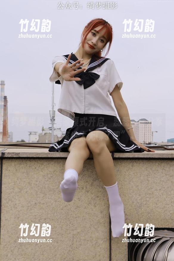 绮梦摄影 - 居家模式开启，蕊蕊高清分享“我在家也太无聊了吧”。