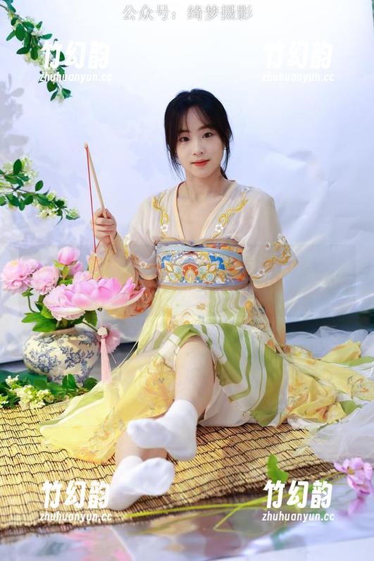 绮梦摄影 - 阿琳的红裙合集，让我这一段时间的审美又重新定义