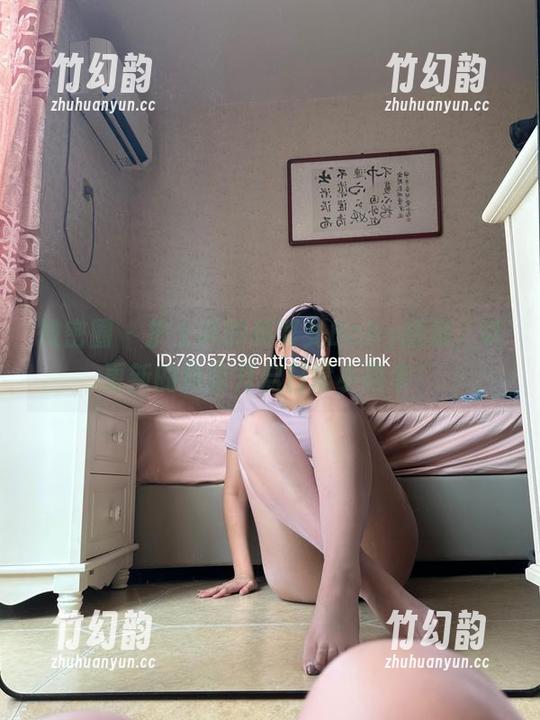 微密圈 - 护士风的美邵女Baby图集，以更新的角度开启日常小确幸！