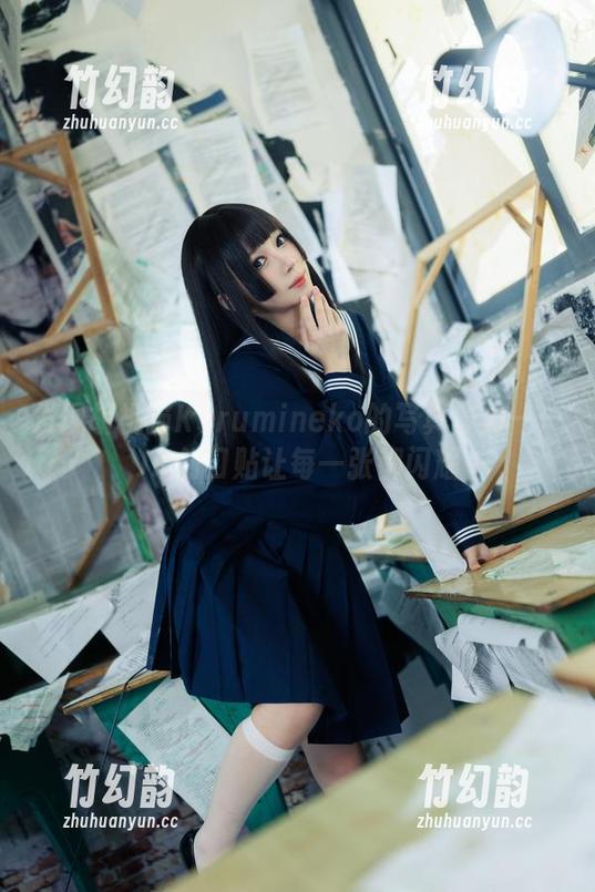 发现胡桃猫Kurumineko的写真魔力——JK创口贴让每一张都闪耀