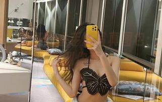 微密圈 – 葛征的水手服写真图包：把海风都带到你面前！