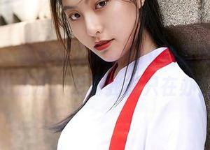 蜜桃社 – 瞧瞧陌子Mandy的夏天原图，意外的清凉，然而我却只在办公室。