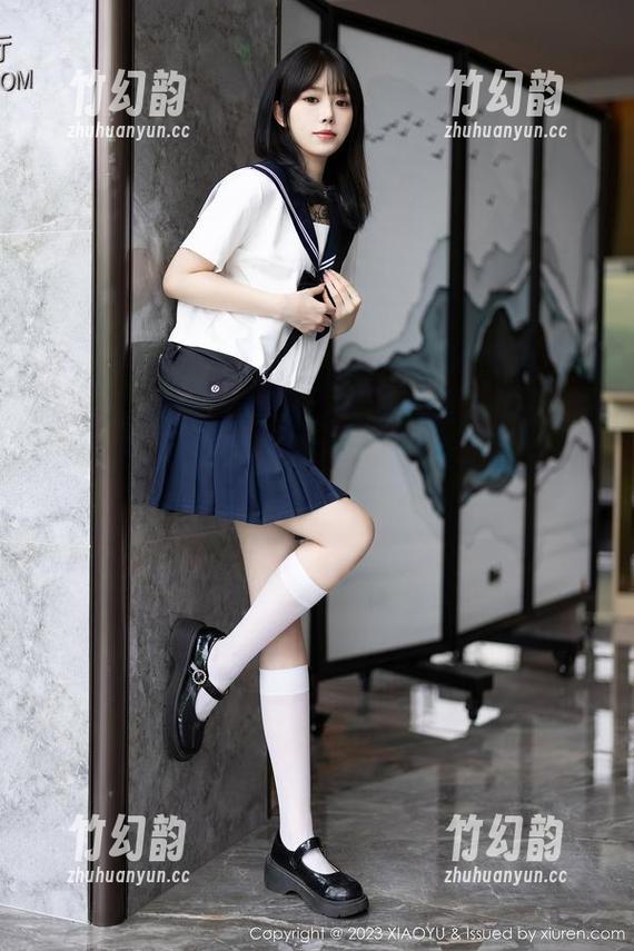 语画界 - Cris_卓娅祺的内衣合集：资源就在那里，快来选你心仪的那件，哈哈！