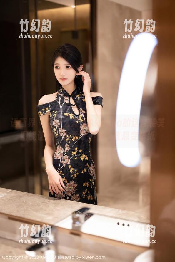 语画界 - 为什么蓝夏Akasha的这套装美图能让我一次看个不停，直想变壁纸