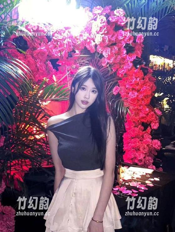 微密圈 - 轩子巨2兔：原图里的女孩，不经意的一瞥成了记忆