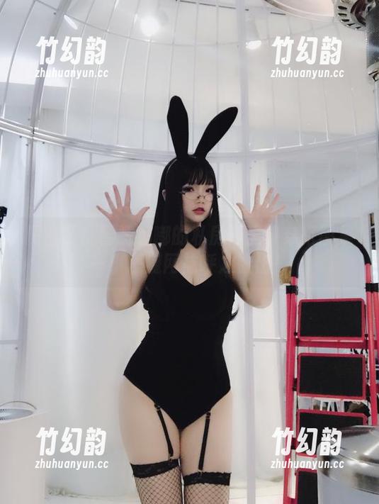 厉害了！雪晴嘟嘟的私房万圣节穿搭图集—小恶魔网袜呼之欲出！