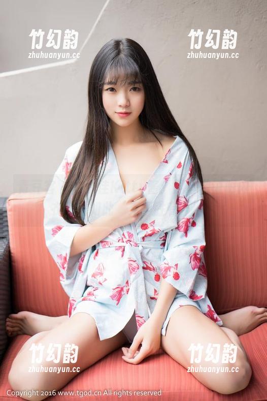 青豆客 - 施忆佳Kitty酱：用套图证明内衣可以如此‘无声胜有声’？