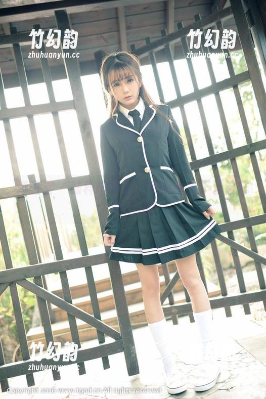 青豆客 - 陆梓琪写真：哪位女王不爱这样的自我