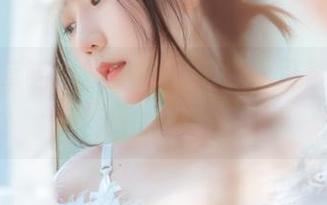翻开香草喵露露的吊带图包，可能会发现新的品味…