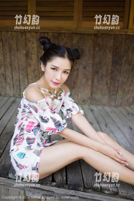 魅妍社 - 定制你的青春，刘懿萱Yoyo的校园写真乱入了我的脑海