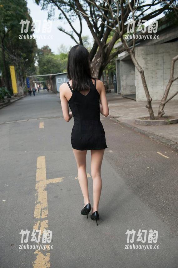 魔镜街拍 - 婷婷的粉裙私拍：销售主管的日常图集，别说我没提醒你