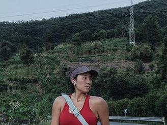 微密圈 – 哈，这透明吊带可真心有种俏皮感，鹿瑶的在线原图，不点都不行！